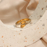 Amaryllis Schimmernder Ring in Gold