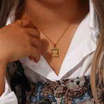 Cleo Engelhalskette in Gold