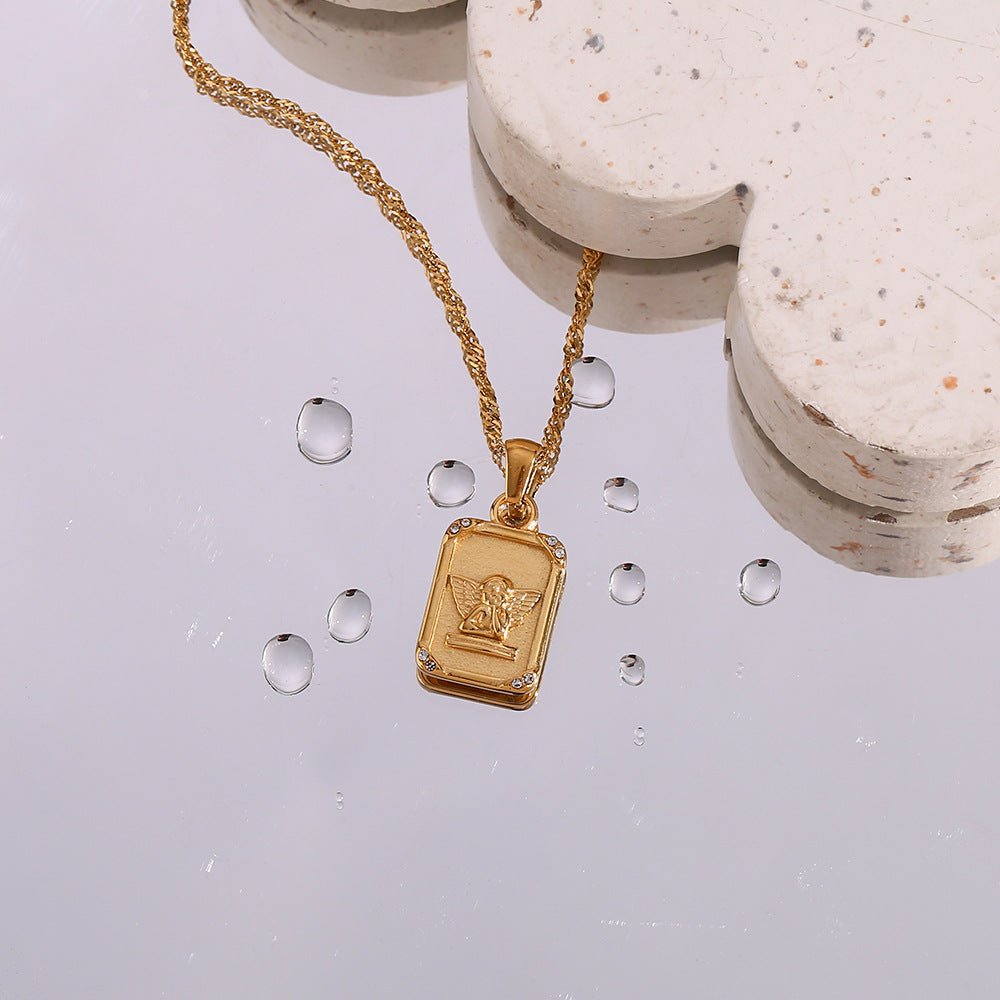 Cleo Engelhalskette in Gold