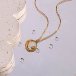Evangeline Mondhalskette in Gold