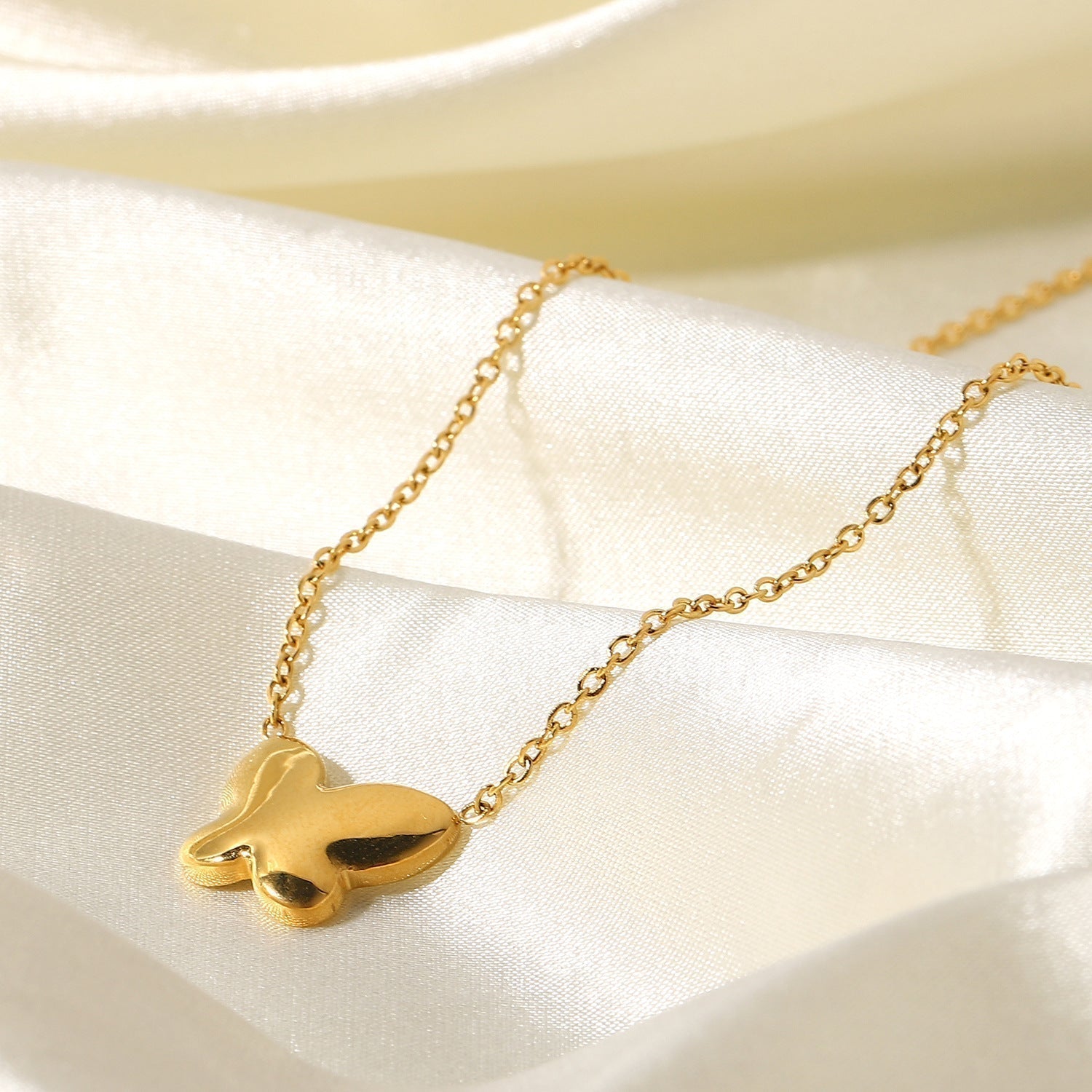 Flutterby Schmetterlingshalskette in Gold
