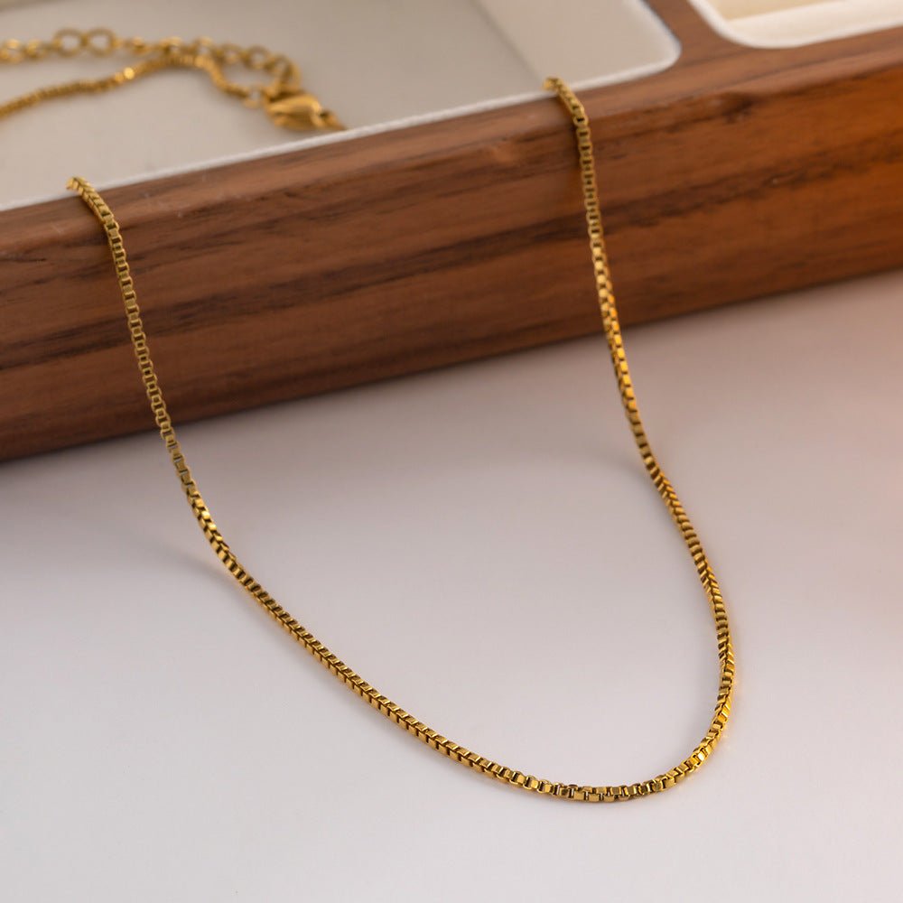 Geordyn Kantige Halskette in Gold