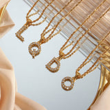 Maeve Diamant-Initialenhalskette in Gold