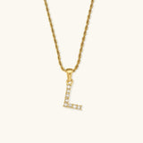 Maeve Diamant-Initialenhalskette in Gold