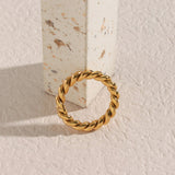 Melody Gedrehter Ring