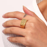 Miles Ring mit Schlangenmuster in Gold