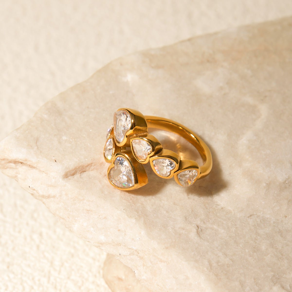 Romy Herzförmiger Ring in Gold