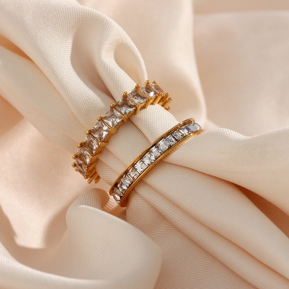 Unna Minimalistischer Ring in Gold